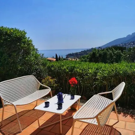 Duplex Vue Dans Avec Piscine Et Parking * Théoule-sur-Mer
