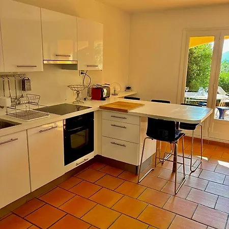 Duplex Vue Dans Avec Piscine Et Parking شقة تيول سور مير
