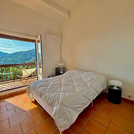 Duplex Vue Dans Avec Piscine Et Parking * Theoule-sur-Mer