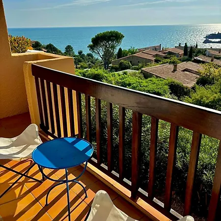 Duplex Vue Dans Avec Piscine Et Parking * Theoule-sur-Mer