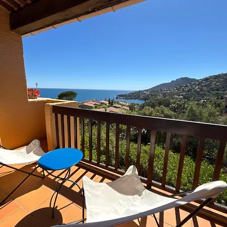 Duplex Vue Dans Avec Piscine Et Parking Theoule-sur-Mer
